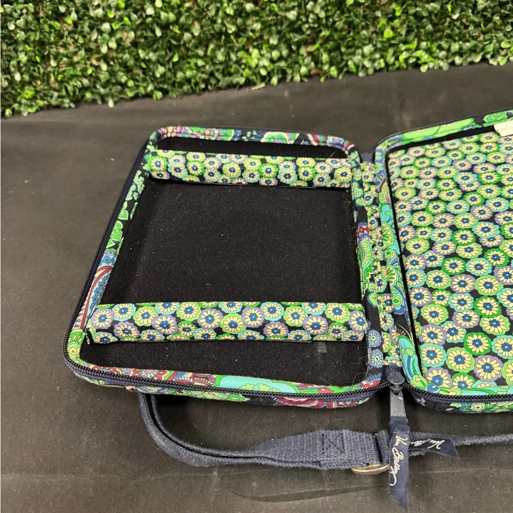 Vera Bradley Rhythm & Blues MINI Laptop Portfolio Hard Case